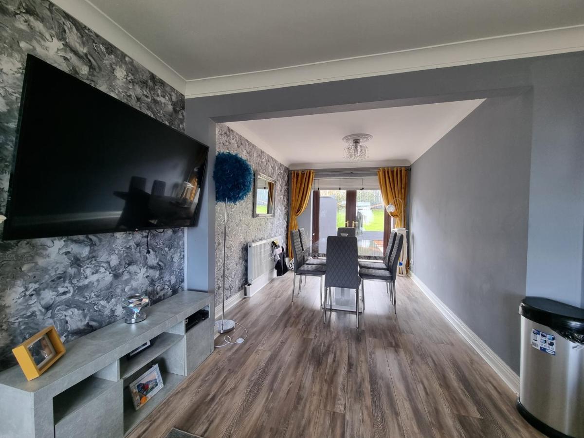 Private Room City Skyline And Mountain Views Close Too Belfast Centre And Airports Free Parking Buitenkant foto